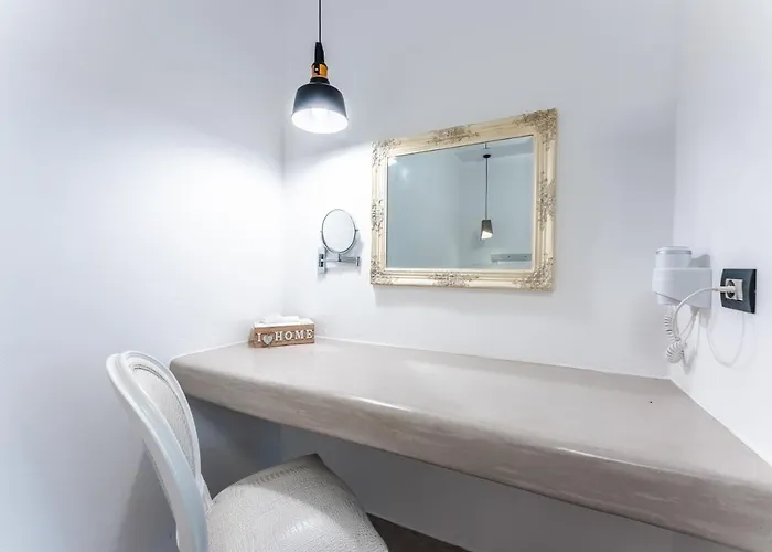 Belle Etoile 4* Imerovigli (Santorini)