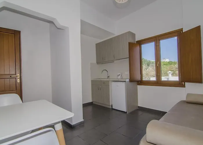 بيل إيتوال فيلاز 4*